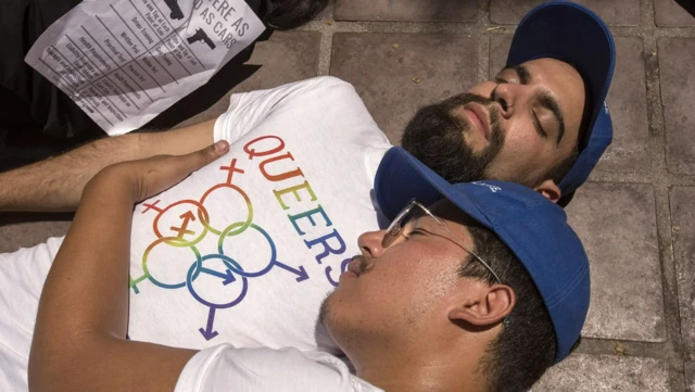 Орландодогу аткылоо сыяктуу террористтик окуялардан аман калгандар ички дүйнөсү абдан бекем болуп калганы жөнүндө билдиришет 