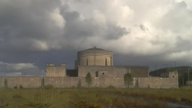 Vista da usina nuclear de Lemóniz