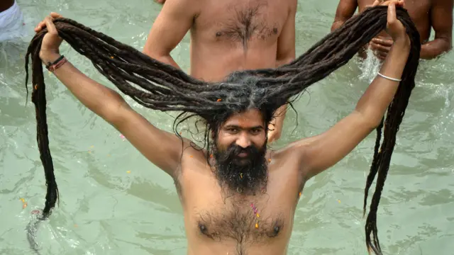 મહાકુંભ, પ્રયાગરાજ, ઇલાહાબાદ, અહલ્લાબાદ, ઉત્તર પ્રદેશ, નાગા બાવા, ગુજરાત, બીબીસી ગુજરાતી