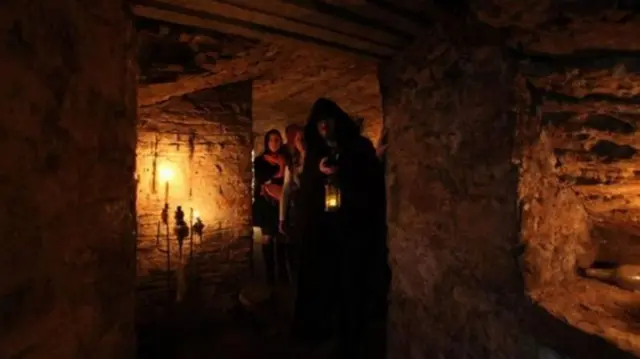 பேய் சுற்றுலா