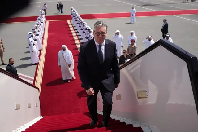 အမေရိကန်-အီရန် အပစ်ရပ်ကြေညာပြီးနောက် ပင်လယ်ကွေ့နိုင်ငံတွေကို ခရီးနှင်ခဲ့တဲ့ ဗြိတိန်ဝန်ကြီး ကီယာ စတားမာ (ပုံဟောင်း) 