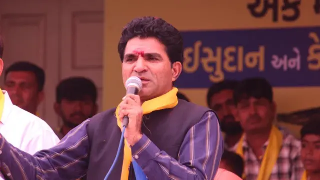 ઈસુદાન ગઢવી