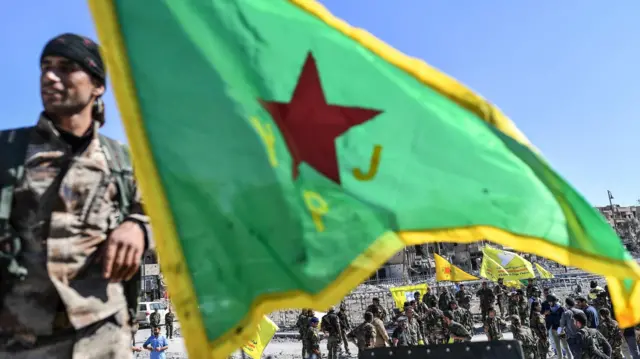 Туркия YPG ва бошқа курд кучлари Сурия армиясига қўшиб юборилишини истайди.