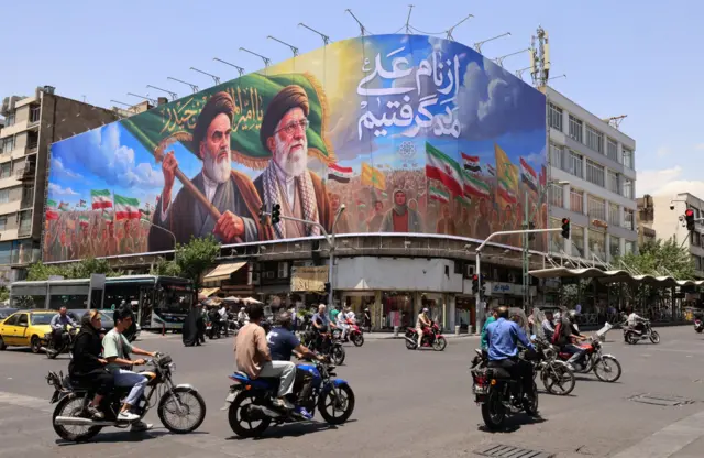 Cuộc chiến tại Iran đang tạo ra gánh nặng chính trị cho Tổng thống Trump