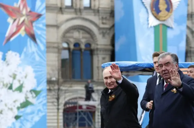 Рахмондун таянганы - Путин, Кремль