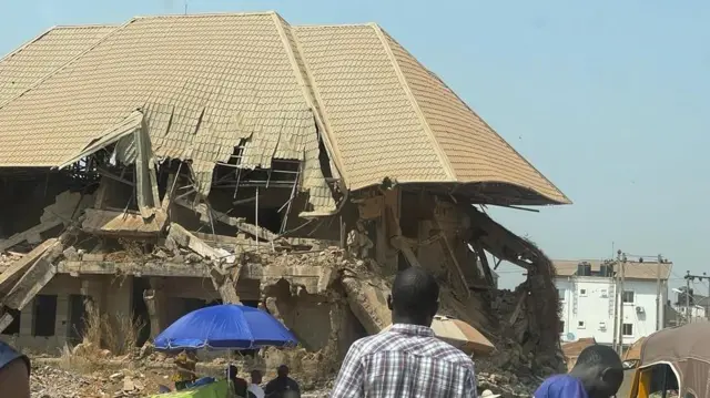 Ụlọ a kuturu na Centenary City