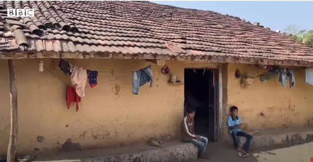 જેમજેમ દિવસો પસાર થઈ રહ્યા છે તેમ આ પરિવાર સામે નવા નવા સંઘર્ષો આવી રહ્યા છે.