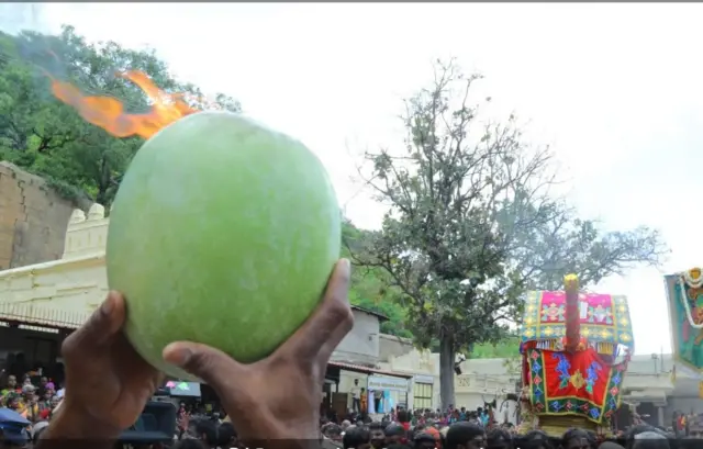 "மலையின் புனிதத் தன்மை கெட்டுவிடும் என்பதால் வழக்கு தொடர்ந்தேன்" என்கிறார் ஏ.வி.பி.பிரபு