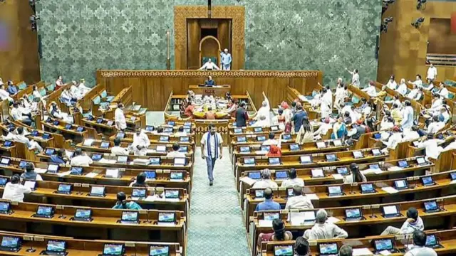 130મો બંધારણીય સુધાર, કેન્દ્રીય ગૃહ મંત્રી અમિત શાહ, વિપક્ષનો વિરોધ, ઈડી સીબીઆઈ આઈટી એનઆઈએનો દુરૂપયોગ, અરવિંદ કેજરીવાલ અને હેમંત સોરેન, બીબીસી ગુજરાતી 