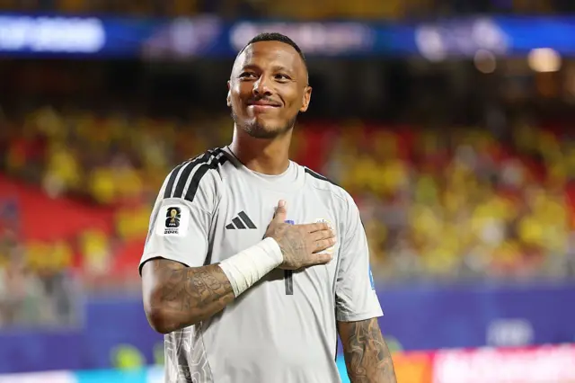 O goleiro Eloy Room em campo