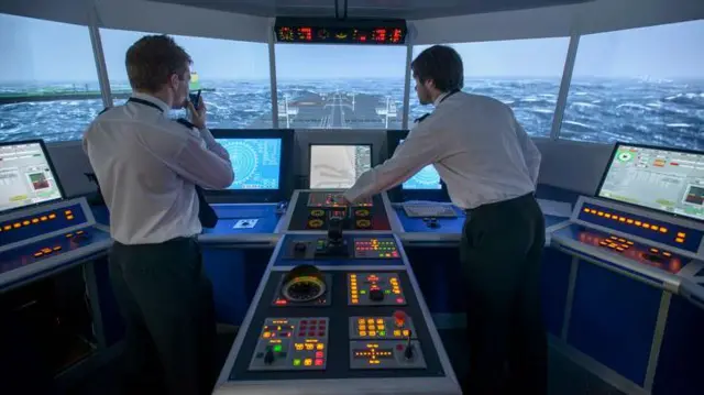 அமெரிக்கா கப்பல் விபத்து