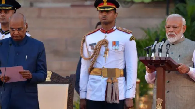 नरेंद्र मोदी