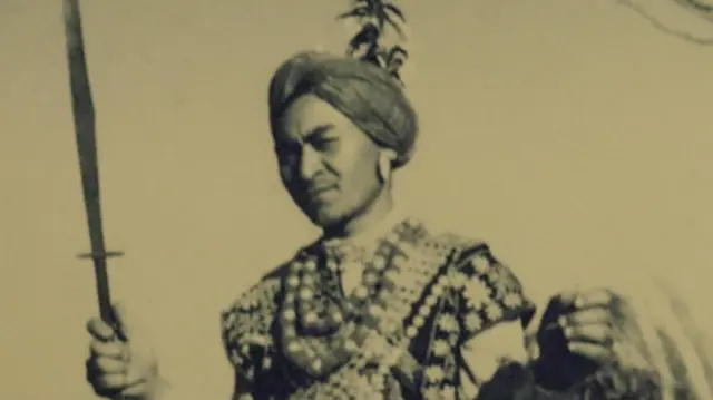 आग्नेश आशियात काही मातृवंशीय जमाती आजही आहेत.