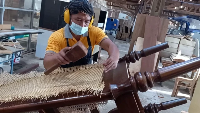 kursi Paus, Katedral, SMA PIKA