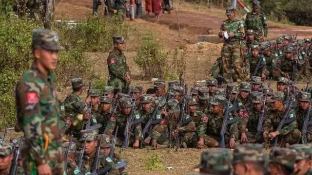 နမ့်ခမ်းမှာ စစ်တပ်နဲ့ TNLA တိုက်ပွဲဖြစ်