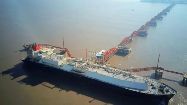 চড়া দামের কারণে বিশ্ববাজার থেকে গ্যাস সংগ্রহে হিমশিম খাচ্ছে কর্তৃপক্ষ।