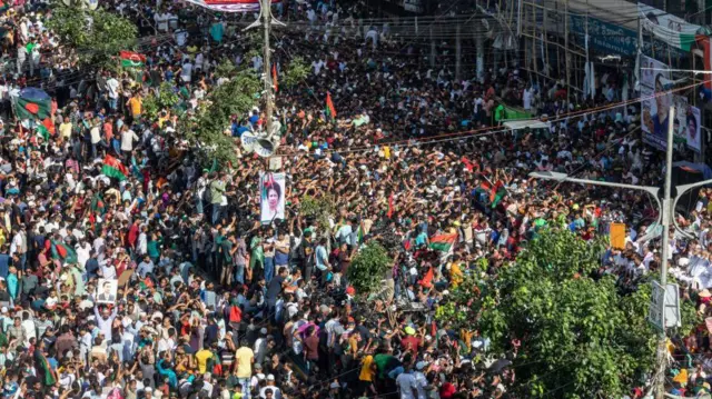 ढाका में बीएनपी के समर्थक