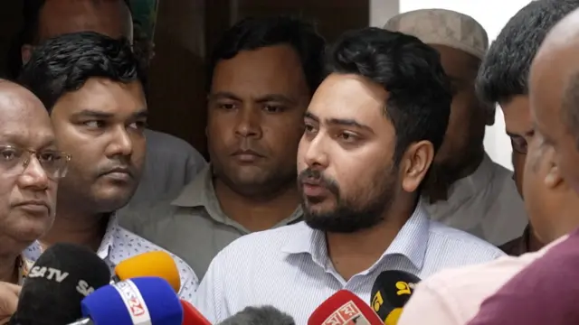 সচিবালায় সরকারের অবস্থান তুলে ধরেন নাহিদ ইসলাম 