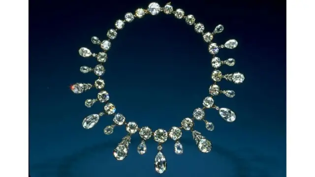 Le collier de diamants de Napoléon
