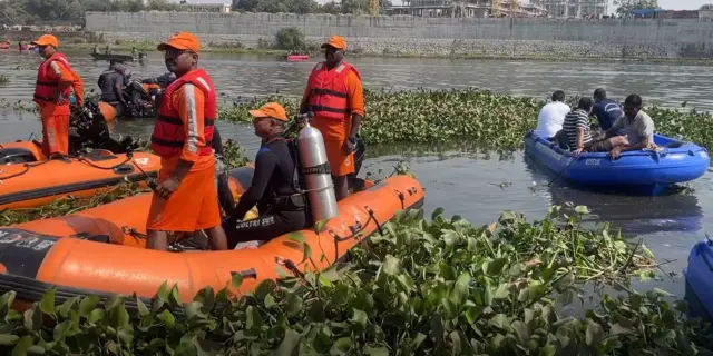 મોરબી પુલ દુર્ઘટના બાદ બચાવ અને શોધખોળ કામગીરી કેવી રીતે ચાલી રહી હતી?