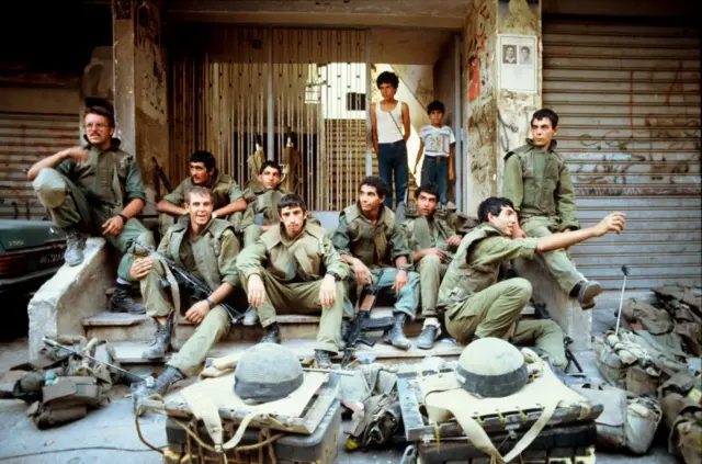 Tropas israelíes en el oeste de Beirut el 14 de septiembre de 1982.