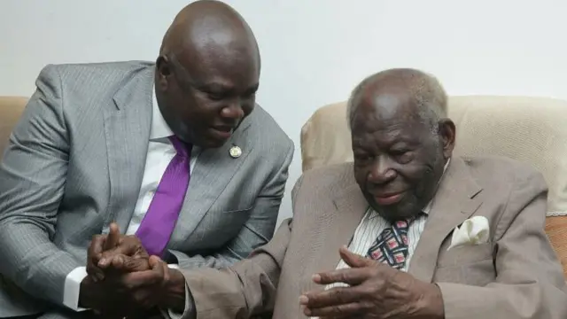 Pa Akintola Williams ati Gomina ipinlẹ Eko tẹlẹ Akinwumi Ambode