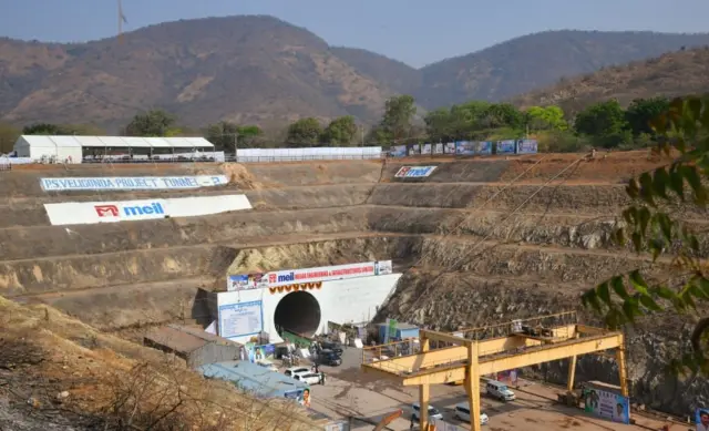 వెలిగొండ ప్రాజెక్టు 