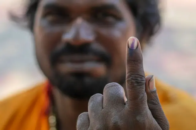 தமிழ்நாடு, சட்டமன்ற தேர்தல், தேர்தல் வாக்குறுதிகள், இலவசத் திட்டங்கள்