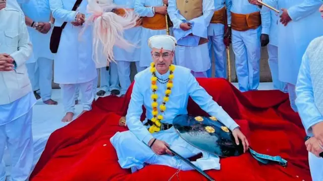 વિશ્વરાજ સિંહનું કહેવું છે કે તેમને મંદિરમાં જતાં રોકવા તે યોગ્ય નથી