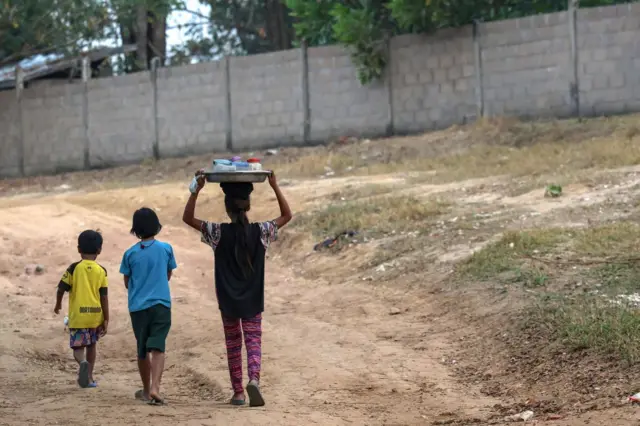 ကလေးမွေးဖွားမှုနုန်းတွေ လျော့ကျလာတယ်လို့ ဒုစစ်ခေါင်းဆောင်က ပြောခဲ့ပါတယ်