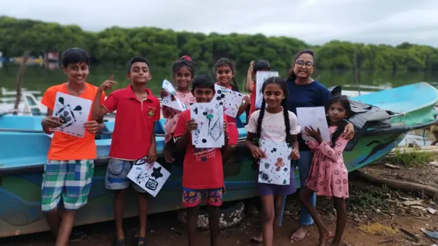 නයනතාර දරුවන් සමග 