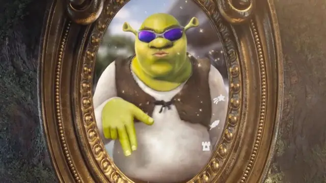 Шрек в окулярах 