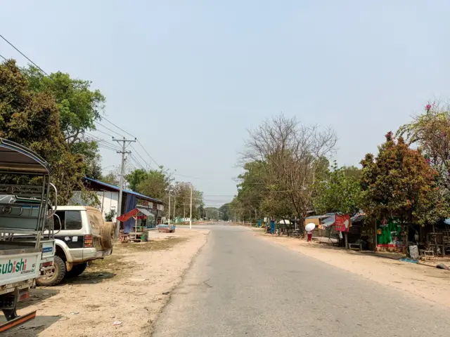 ဗန်းမော်မြို့ထဲက လမ်းတစ်လမ်း