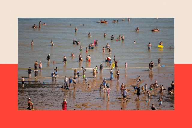 Ville balnéaire britannique de Broadstairs pendant les vacances d'été, Kent