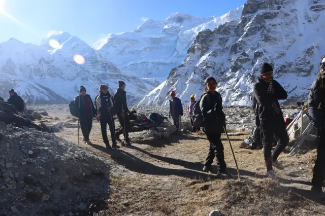 पर्यटकहरू