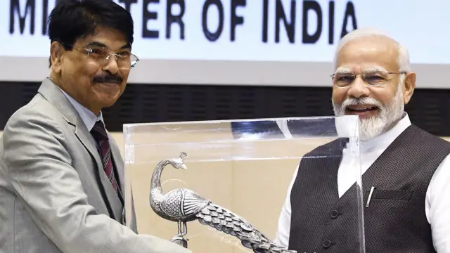 मनन मिश्रा बार काउंसिल ऑफ़ इंडिया के अध्यक्ष और राज्यसभा सांसद हैं