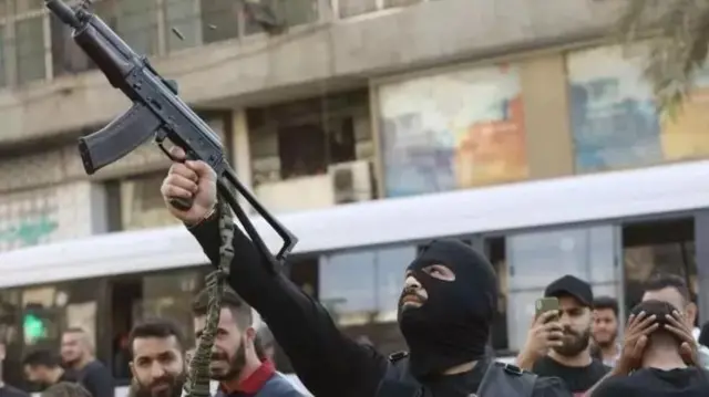 Wataalamu wanasema kuwa mamia ya wanachama wa Hezbollah wanafanya kazi kufadhili tawi la kijeshi la kundi hili nchini Brazil