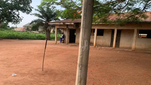 Ụlọakwụkwọ na-akwado ile ule Waec