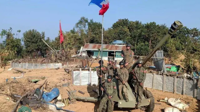 ကျောက်တော်အခြေစိုက် တောင်ရှည်တောင်ဗျူဟာကုန်းကို အေအေသိမ်းပိုက်