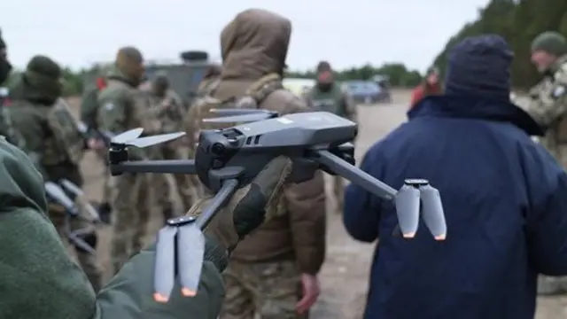 DJI Mavic ni mojawapo ya ndege zisizo na rubani maarufu duniani zinazotumiwa kurekodi filamu