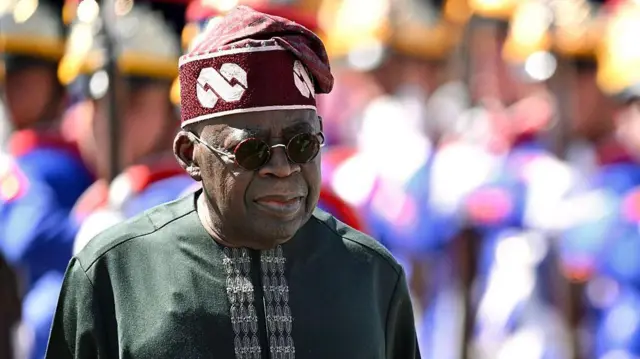नाइजीरियाई राष्ट्रपति बोला टिनूबू