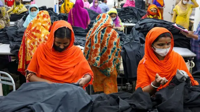 ইউরোপের বাজারে বাংলাদেশি রপ্তানি পণ্যের বেশিরভাগই তৈরি পোশাক