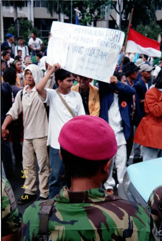 dwifungsi ABRI, mahasiswa, orde baru, TNI