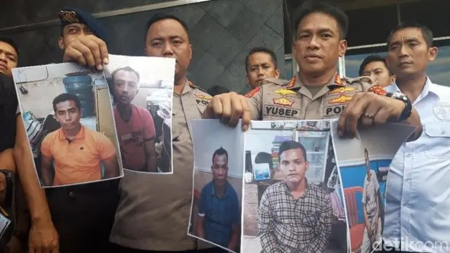 Polisi menunjukan foto lima orang yang diamankan terkait bentrok saksi di Sampang pada Pemilu 2019.