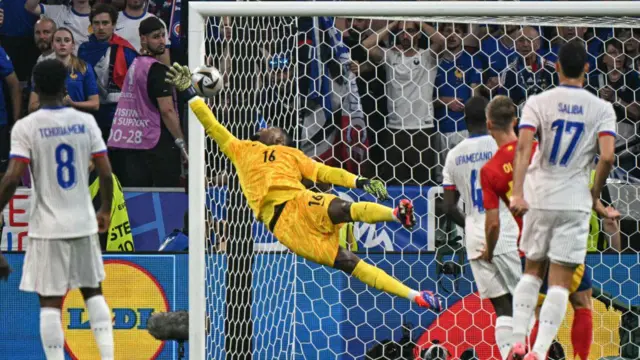 யூரோ 2024இன் அரையிறுதிப் போட்டி