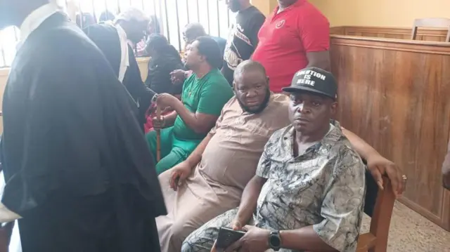 Na nkwupụta ya ụbọchị Fraịde 11 Eprel, 2025, ụlọikpe Ukwu Anambra steeti kwuru na gọọmenti boro Onyebuchi Okocha nke a na-akpọ Onyeze Jesus ebubo atọ nke gụnyere iji akara ịhụakwụkwọ soshal midịa ya na-akwalite ụzọ na-ezighị ezi e ji akpata ego.
