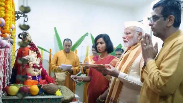 पीएम मोदी और चंद्रचूड़