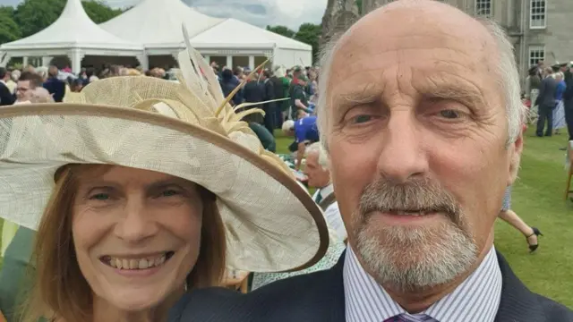 जोन एन्डरसन र श्रीमती मार्गरेट 