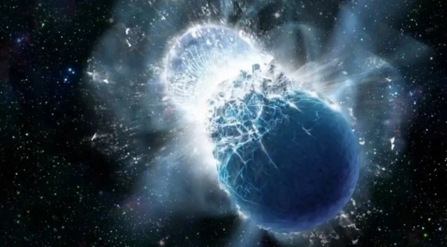 ภาพจำลองการชนกันของคู่ดาวนิวตรอน ซึ่งจะทำให้เกิดความร้อนสูงและมีคลื่นความโน้มถ่วงแผ่ออกมา 