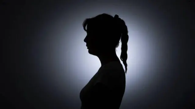 အရင်းနှီးဆုံးသူတွေပေးတဲ့ စိတ်ဒဏ်ရာကနေ ပြန်ထူထောင်နိုင်ဖို့ ရုန်းကန်ကြရပါတယ်။